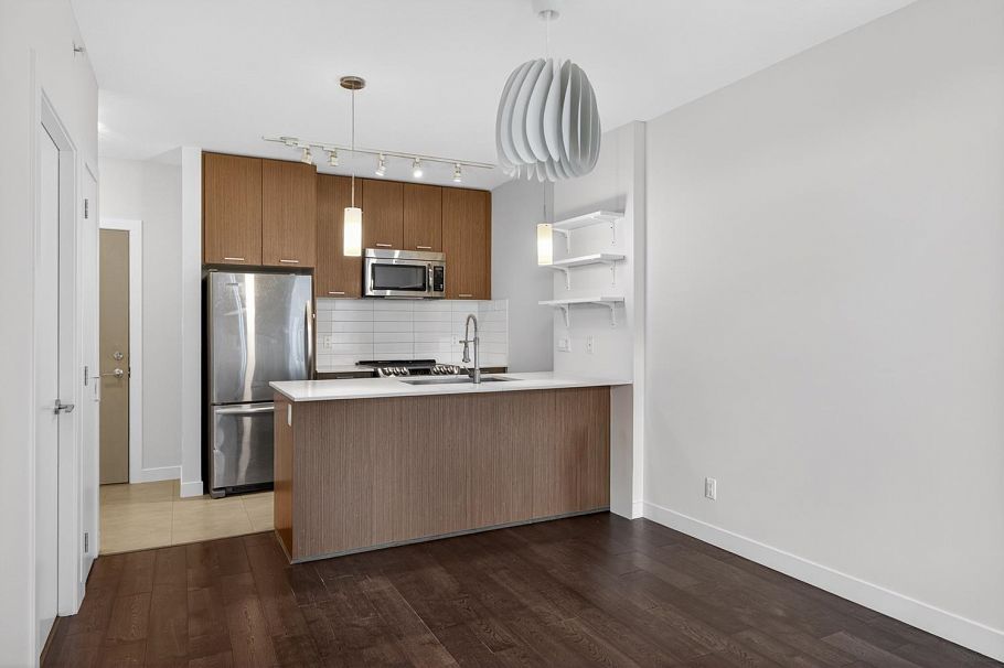 501 2321 Scotia Street Vancouver, BC - 7