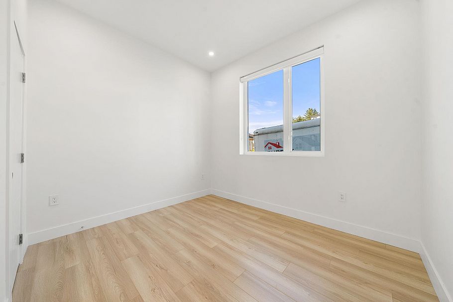 2 3583 Haida Drive Vancouver, BC - 26