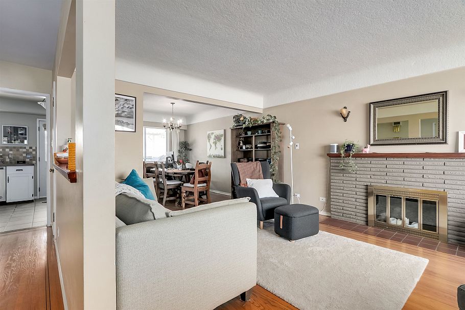 3712 Fir Street Burnaby, BC - 2