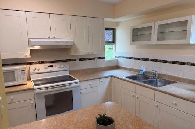 7361 Liard Place Vancouver, BC - 2