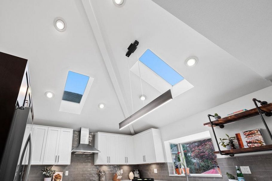 1659 Orkney Place North Vancouver, BC - 13