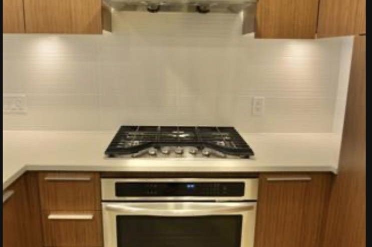 212 6033 Gray Avenue Vancouver, BC - 5