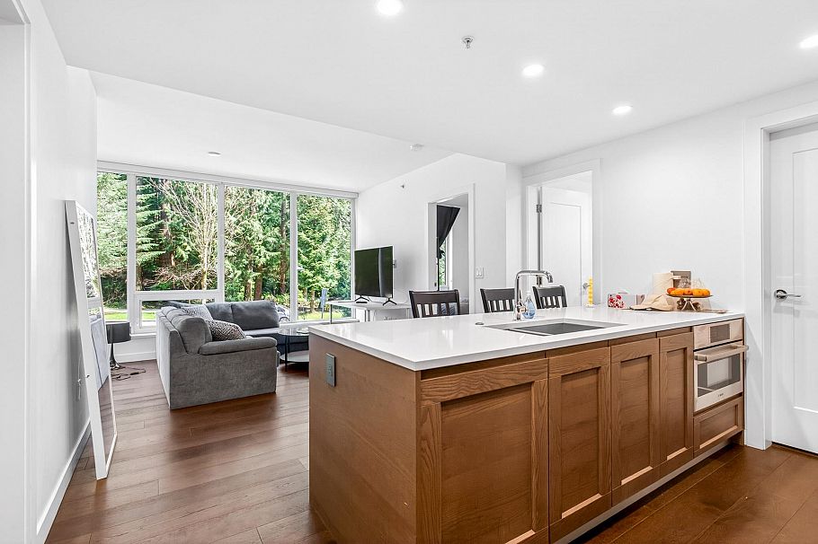 204 5629 Birney Avenue Vancouver, BC - 2