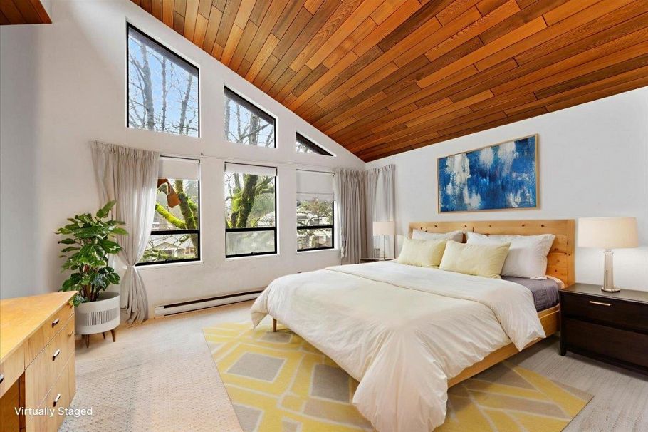 1064 Ruthina Avenue North Vancouver, BC - 20