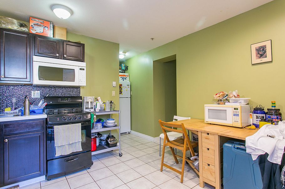 915 E 23rd Avenue Vancouver, BC - 22