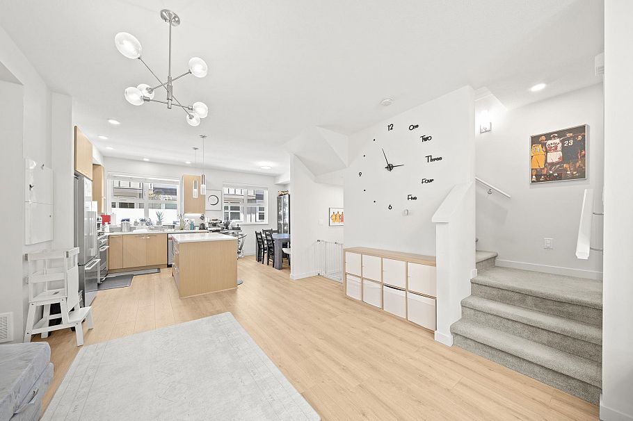 31 10311 River Drive Richmond, BC - 4