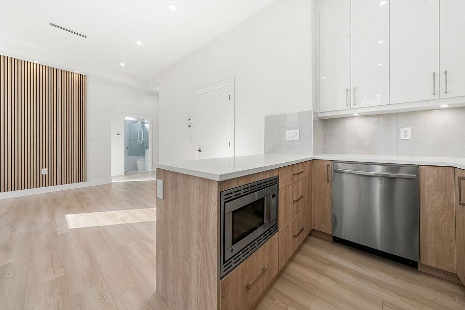 2 3583 Haida Drive Vancouver, BC - 22