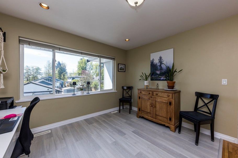 895 E 12th Street North Vancouver, BC - 13