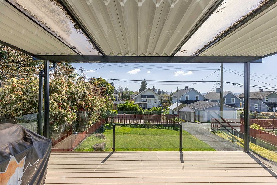 219 E 26th Street North Vancouver, BC - 32