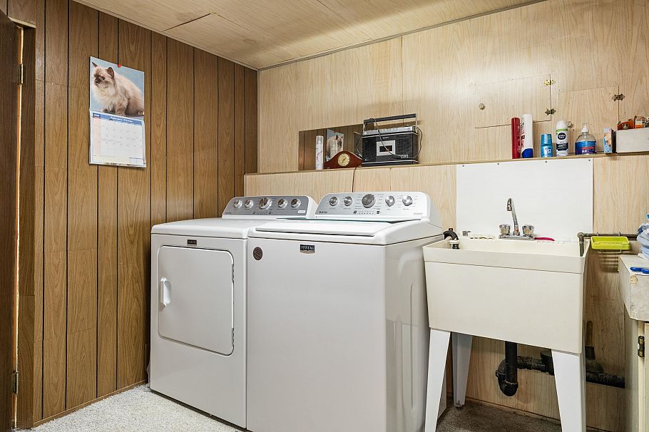 2578 Oxford Street Vancouver, BC - 13