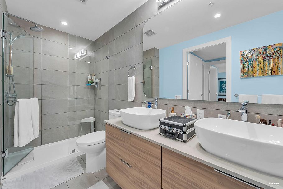 1101 2375 Emery Court North Vancouver, BC - 21