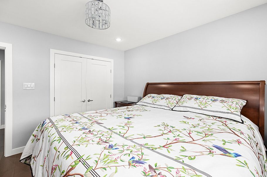 219 E 26th Street North Vancouver, BC - 13