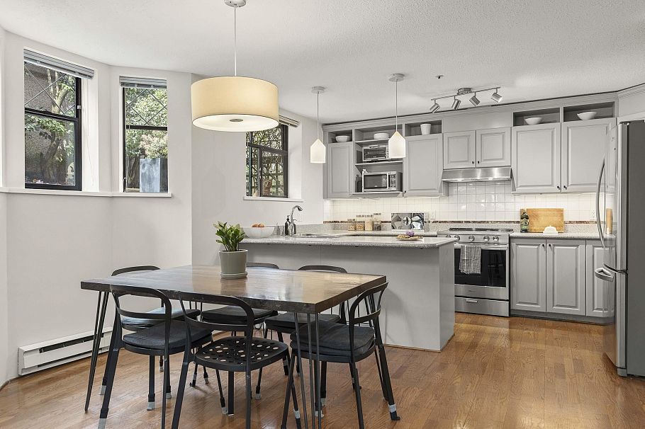 232 W 14th Avenue Vancouver, BC - 6