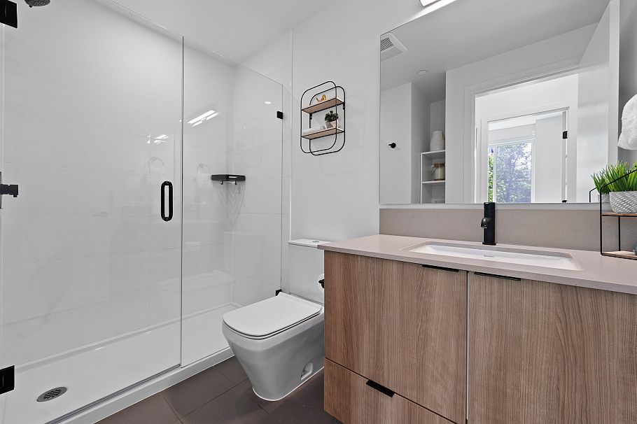 23 533 E 3rd Street North Vancouver, BC - 32