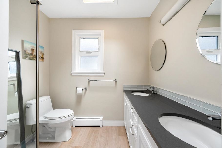 3639 E 26th Avenue Vancouver, BC - 27