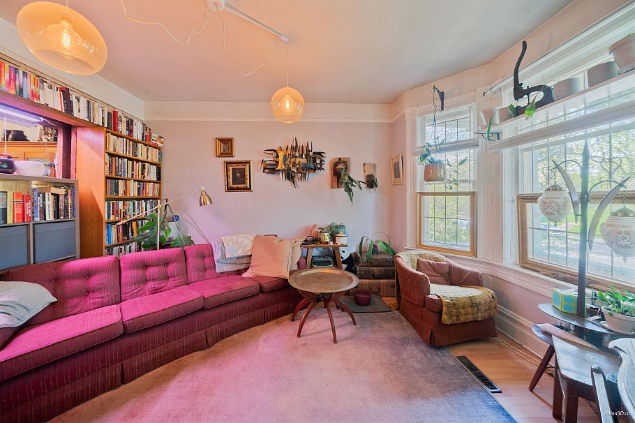 655 E Pender Street Vancouver, BC - 4