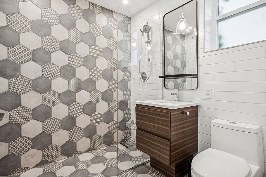 933 Mclean Drive Vancouver, BC - 14