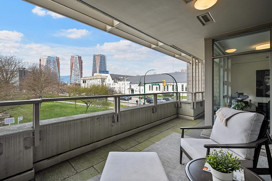 205 1808 W 1st Avenue Vancouver, BC - 33