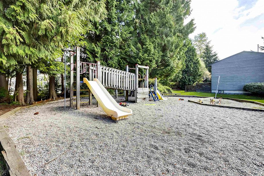 2 1960 Rufus Drive North Vancouver, BC - 27