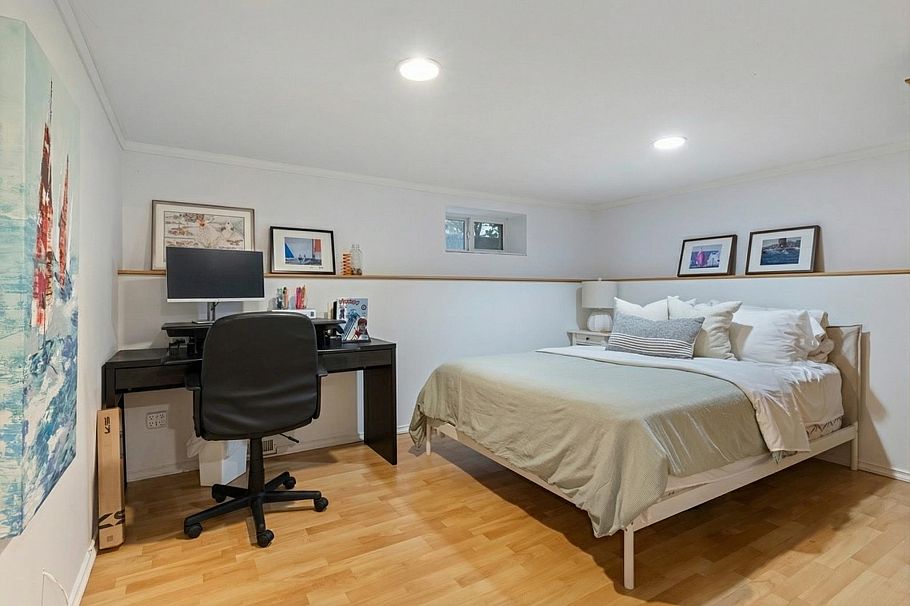 261 E 4th Street North Vancouver, BC - 28