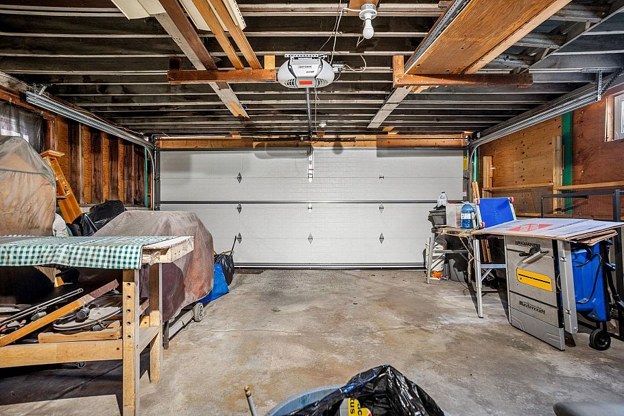 1388 E 60th Avenue Vancouver, BC - 32