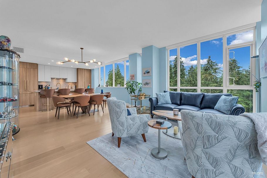 1101 2375 Emery Court North Vancouver, BC - 2