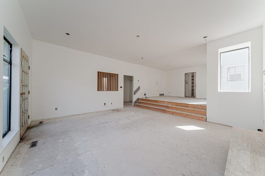 3974 W 10th Avenue Vancouver, BC - 10