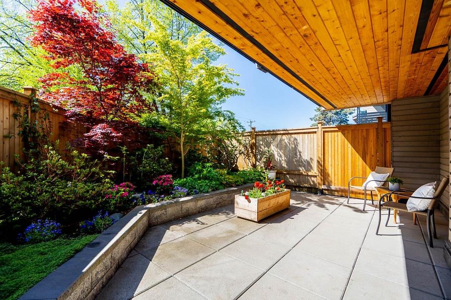 206 1549 Kitchener Street Vancouver, BC - 1