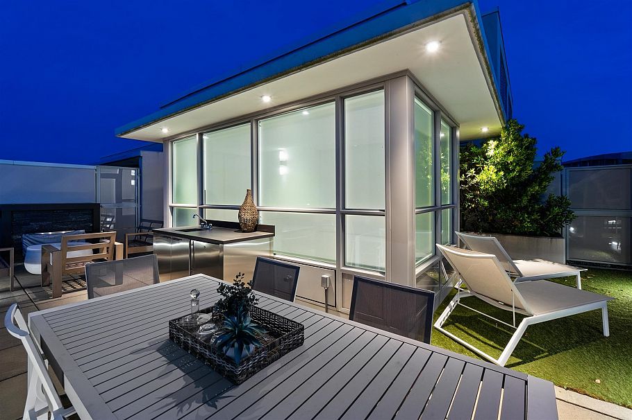 2403 125 E 14th Street North Vancouver, BC - 38