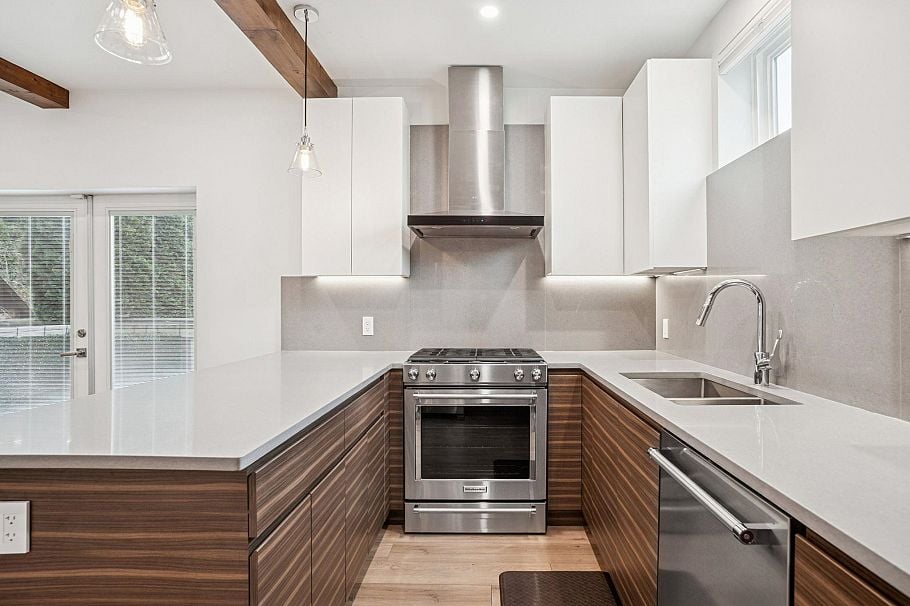 933 Mclean Drive Vancouver, BC - 8