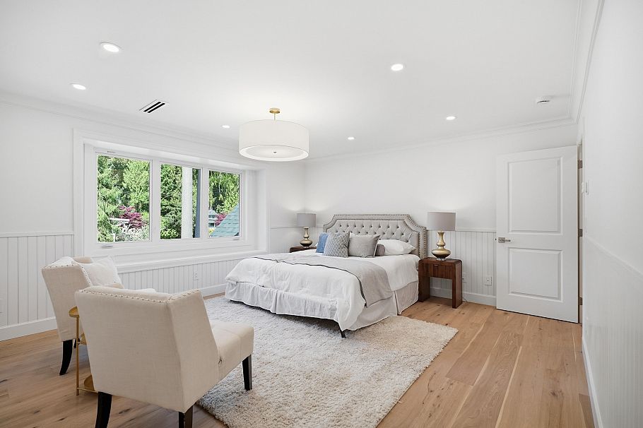 690 E Windsor Road North Vancouver, BC - 21