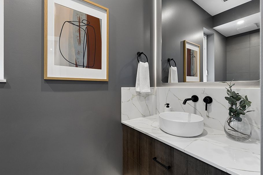 2 3639 E 46th Avenue Vancouver, BC - 16