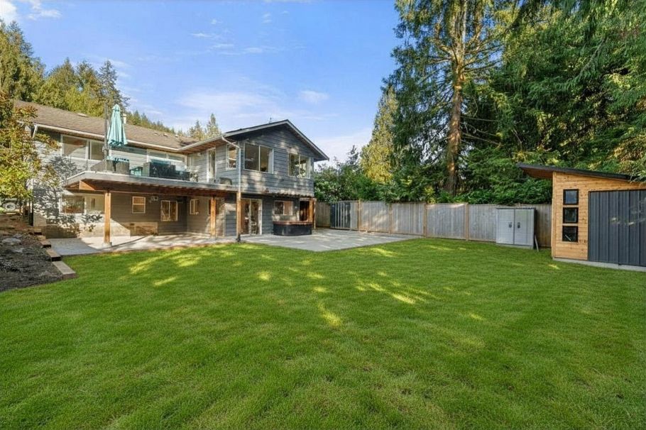 2289 Whitman Avenue North Vancouver, BC - 36