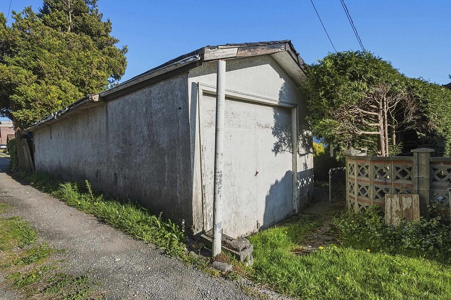 433 E 48th Avenue Vancouver, BC - 10