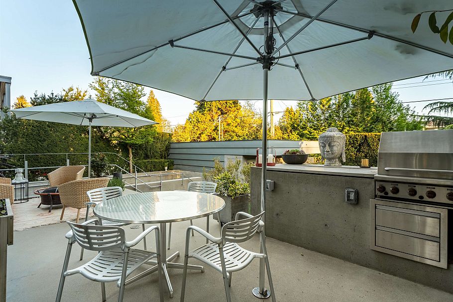 4056 W 36th Avenue Vancouver, BC - 17