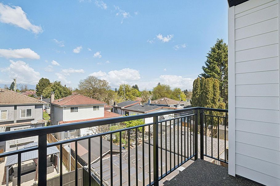 1 1005 E 55th Avenue Vancouver, BC - 27