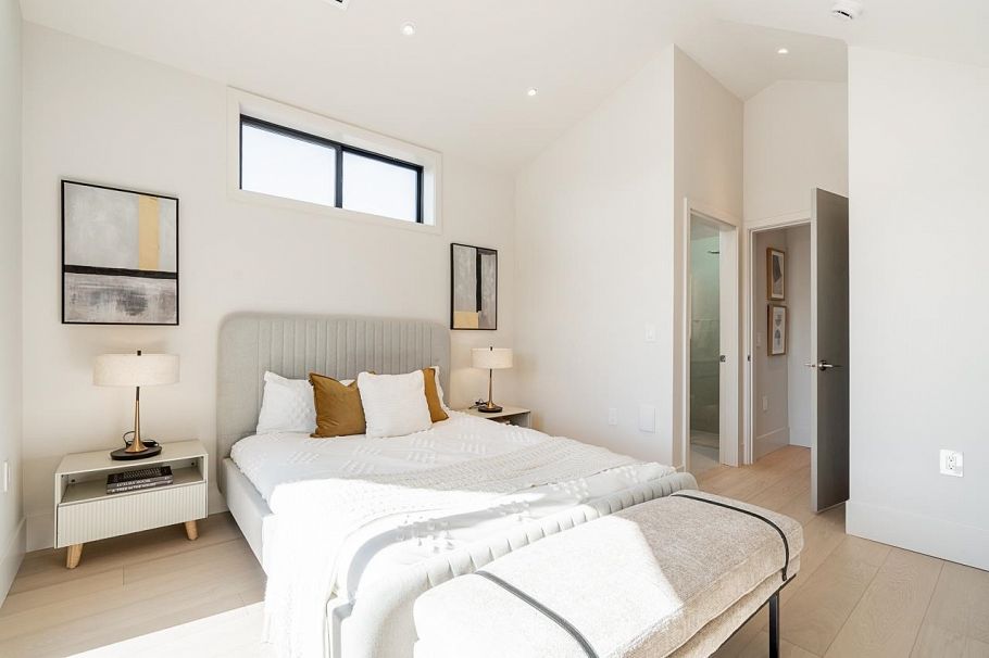 2 372 E 37 Avenue Vancouver, BC - 19