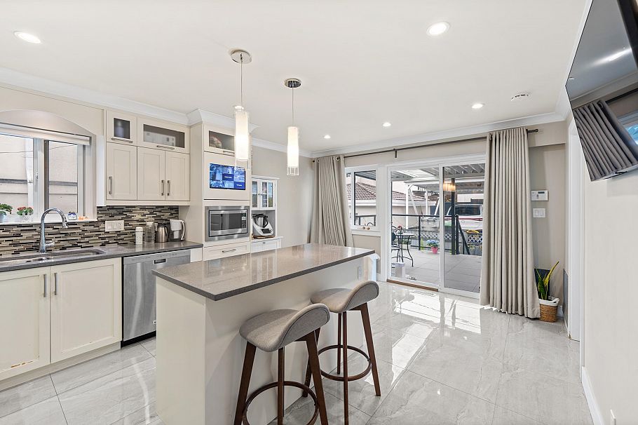 2245 Rupert Street Vancouver, BC - 11