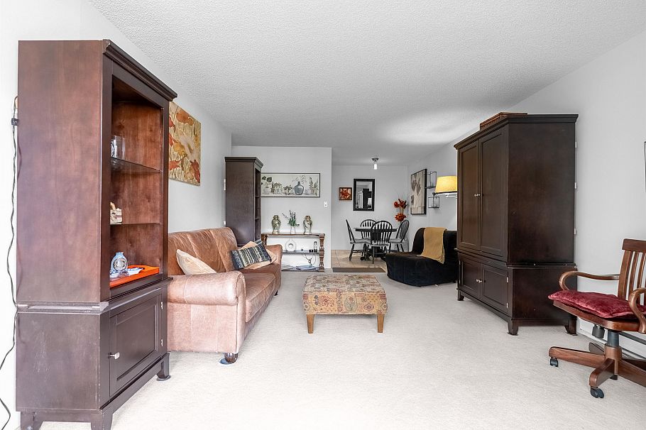 202 4353 Halifax Street Burnaby, BC - 5