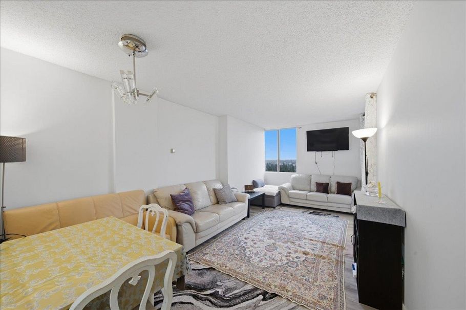 1301 2004 Fullerton Avenue North Vancouver, BC - 12