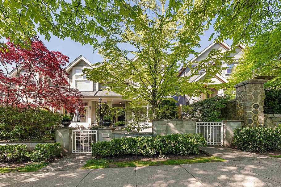 1823 Napier Street Vancouver, BC - 39