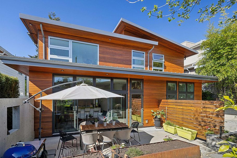 626 E 22 Avenue Vancouver, BC - 31