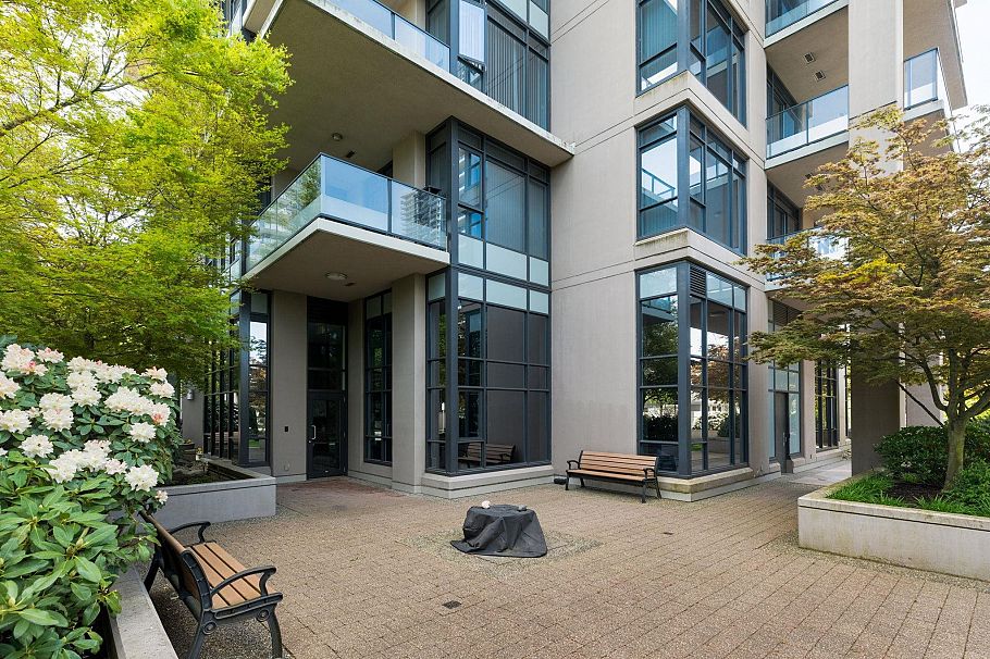 101 2077 Rosser Avenue Burnaby, BC - 25