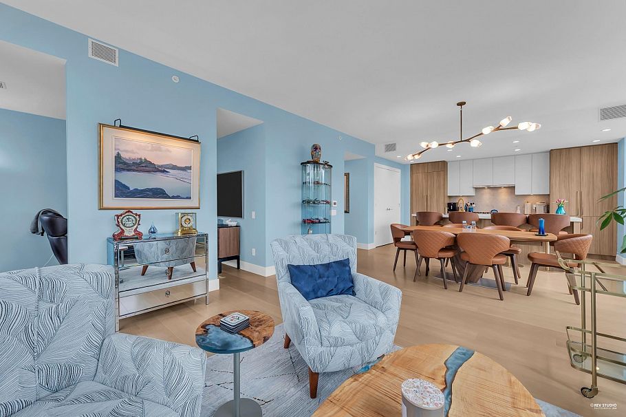 1101 2375 Emery Court North Vancouver, BC - 11