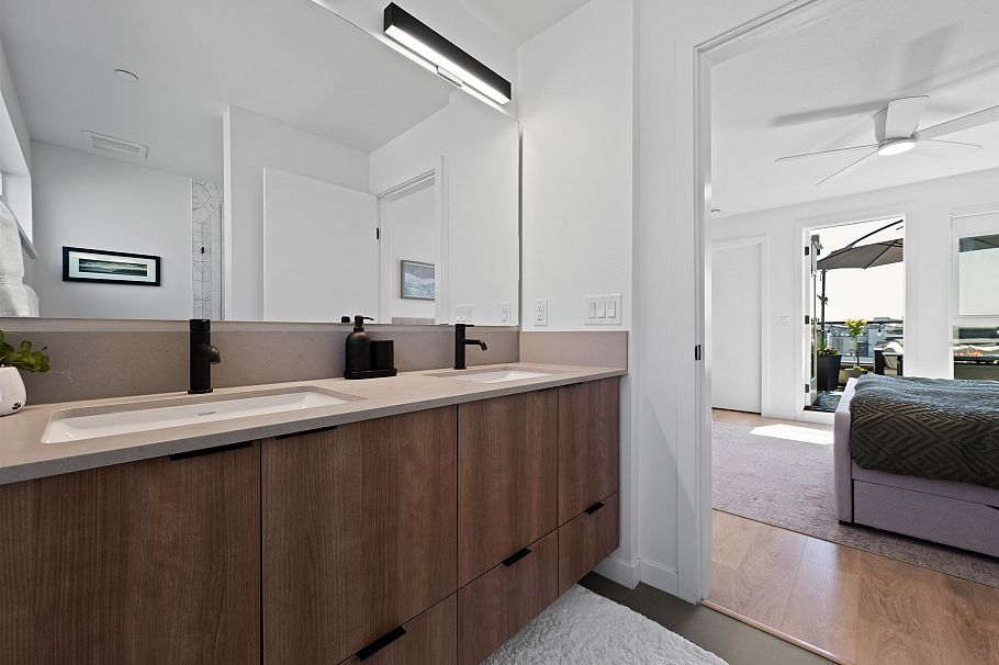 23 533 E 3rd Street North Vancouver, BC - 19