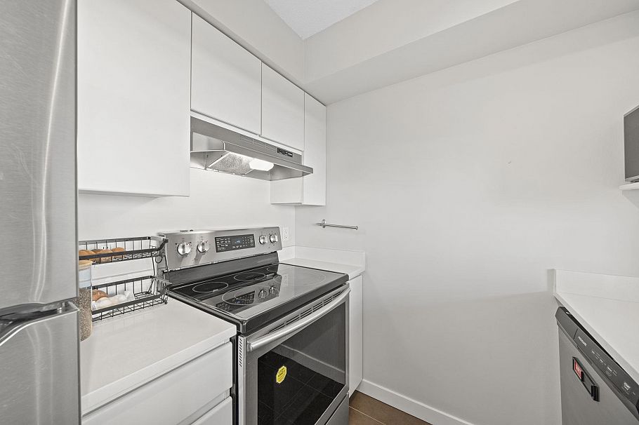 1208 3455 Ascot Place Vancouver, BC - 18