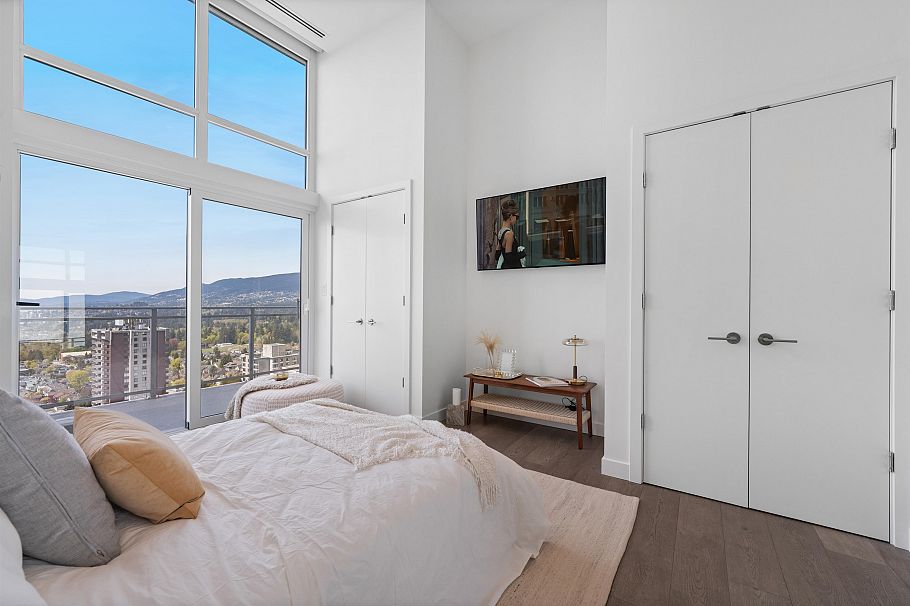 2403 125 E 14th Street North Vancouver, BC - 27