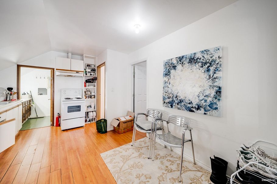 166 E 24th Avenue Vancouver, BC - 22