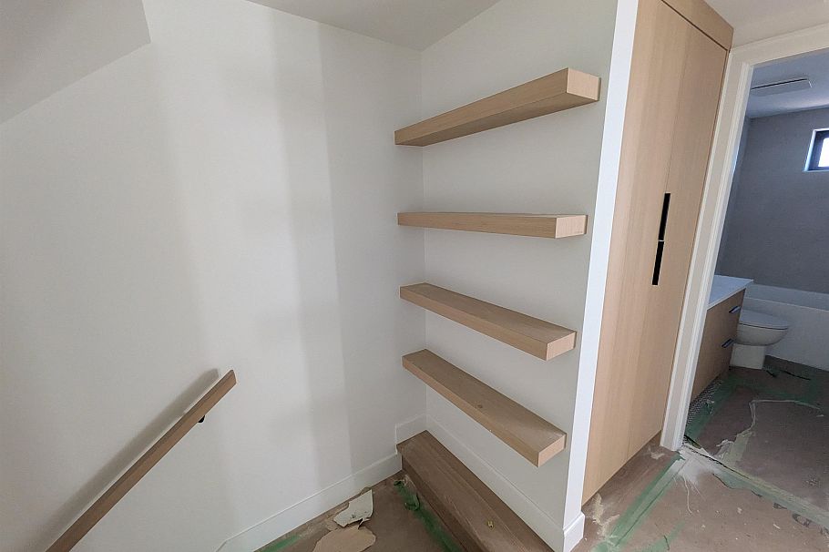 918 E 16th Avenue Vancouver, BC - 10