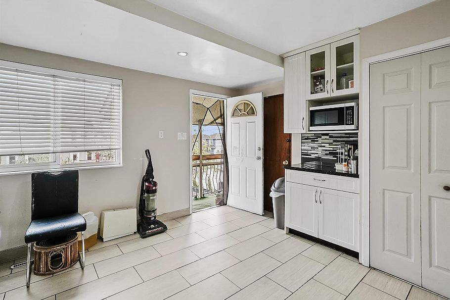 620 Slocan Street Vancouver, BC - 8